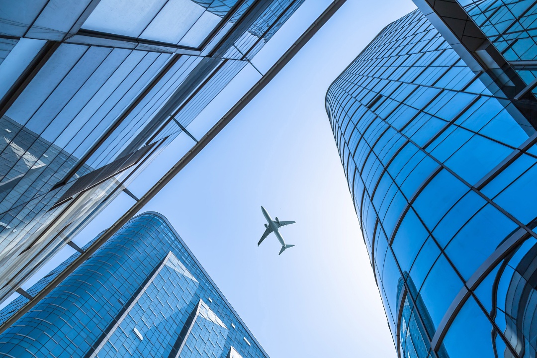 plane flying overhead